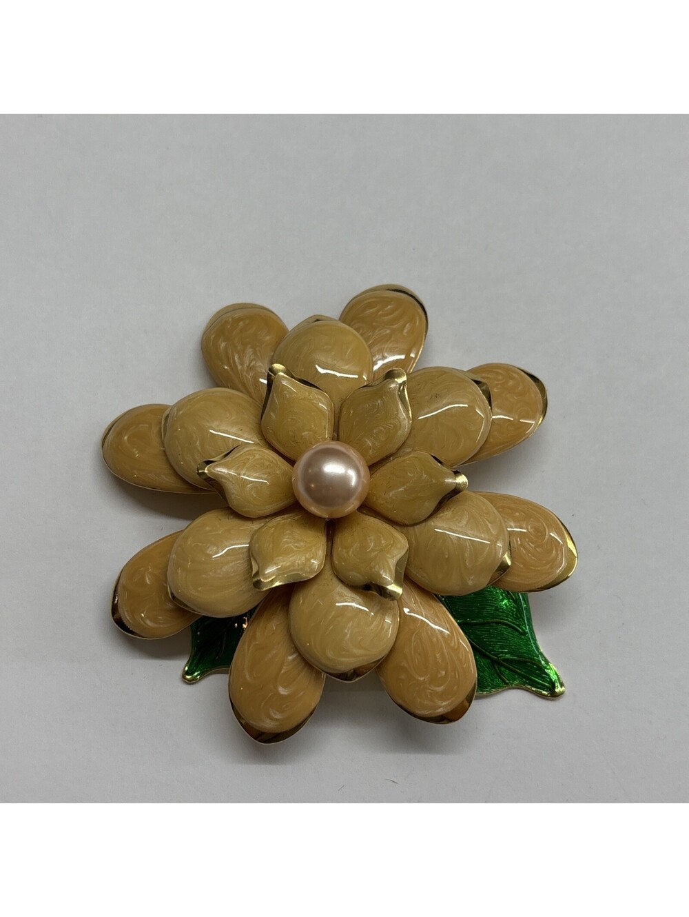 Joan Rivers Gold Tone Peach, Green Enamel Faux Pearl Flower Brooch, Signed M55